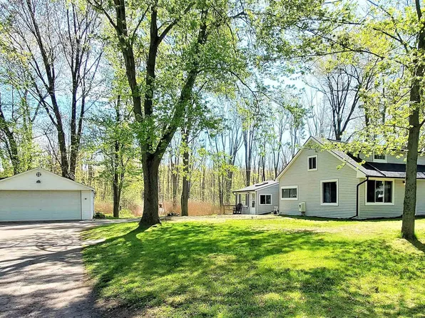8815 Marsh Rd, Clay, MI 48001