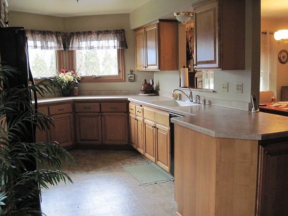 2nd image of 307 E Kendale Dr