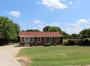 149 Colonial Dr, Chesnee, SC 29323