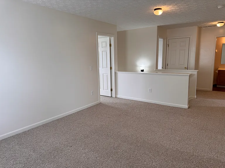 8175 Grant Park Ave — Photo 34