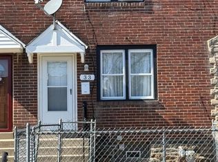 33 Mermont Cir, Darby, PA 19023
