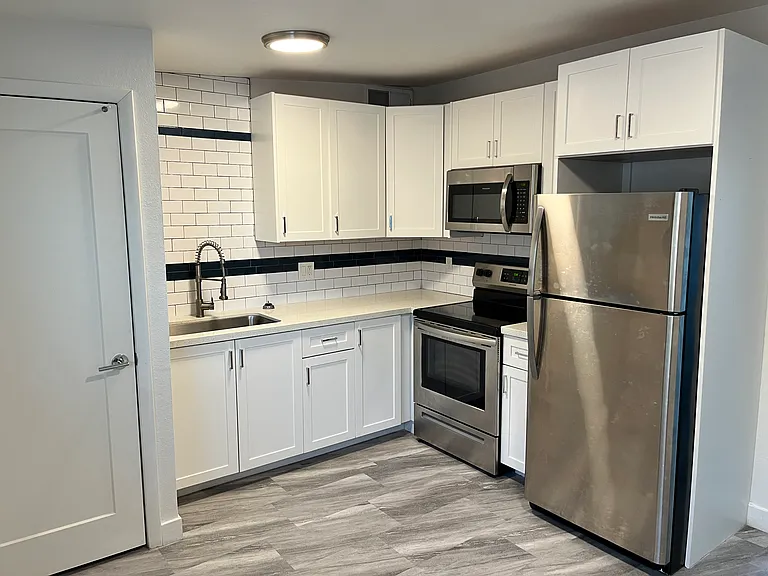 2853-2939 N Euclid Ave #2855 — Photo 7