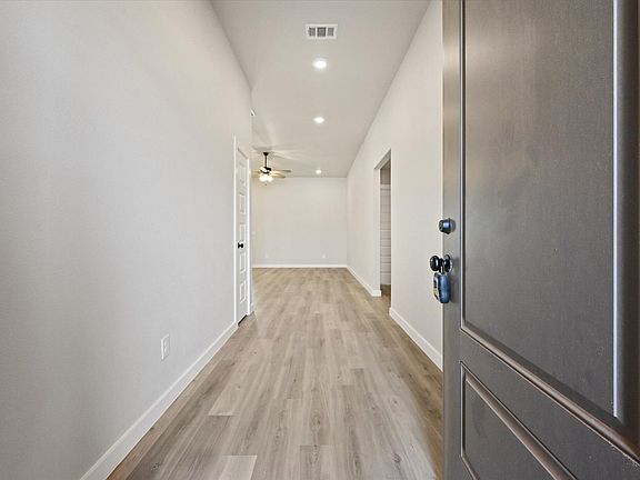 2nd image of 2916 Durham Ave