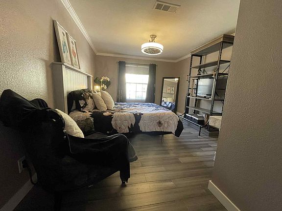 2nd image of 2532 Golden Sands Dr
