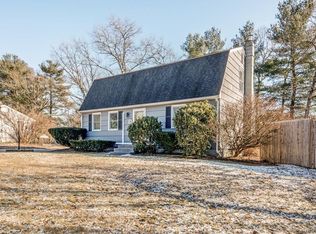 2 Friar Tuck Ln, Oxford, MA 01540