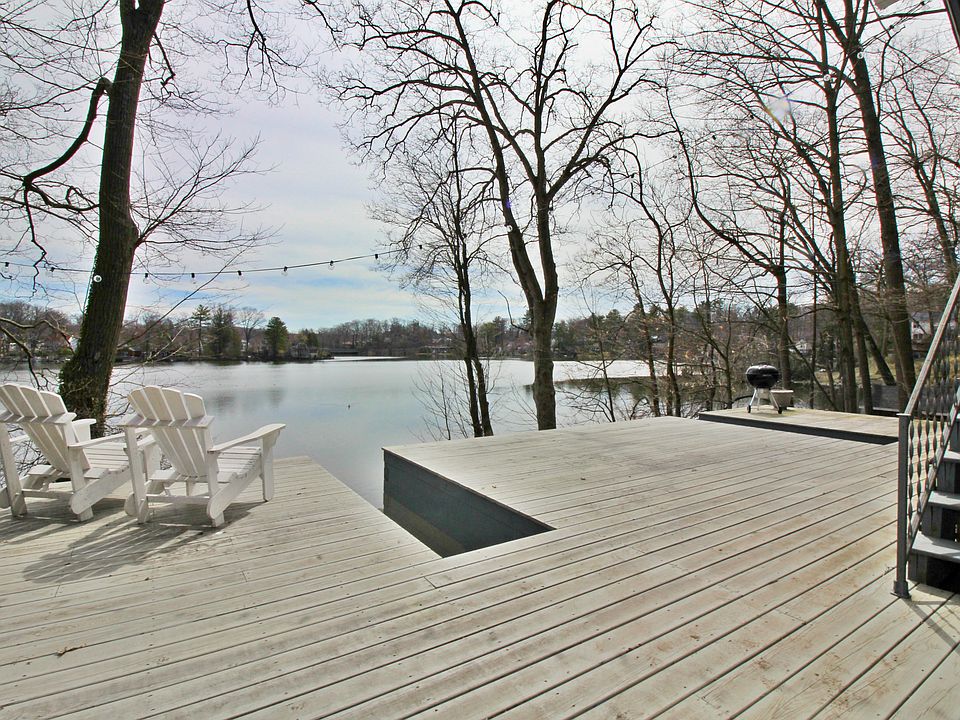 1st image of 279 Lake Dr