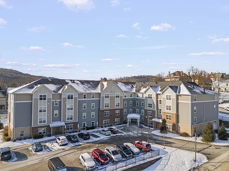 Gateway Senior Housing — Photo 8