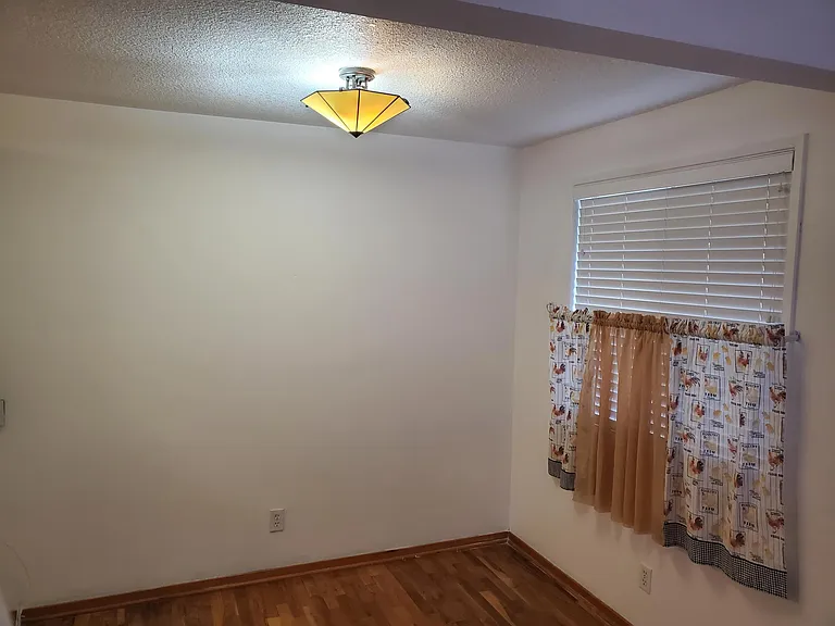 5588 SW Erickson Ave — Photo 4