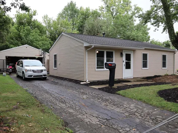 217 Crestview Dr, Johnstown, OH 43031