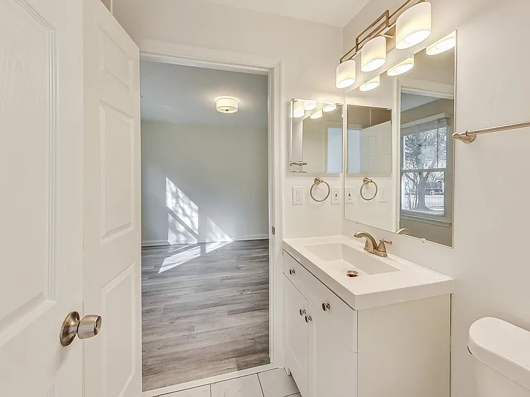 15300 Diamond Cove Ter #4 — Photo 23