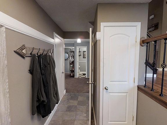 1244-Eagle-View-Dr-09112018_215520