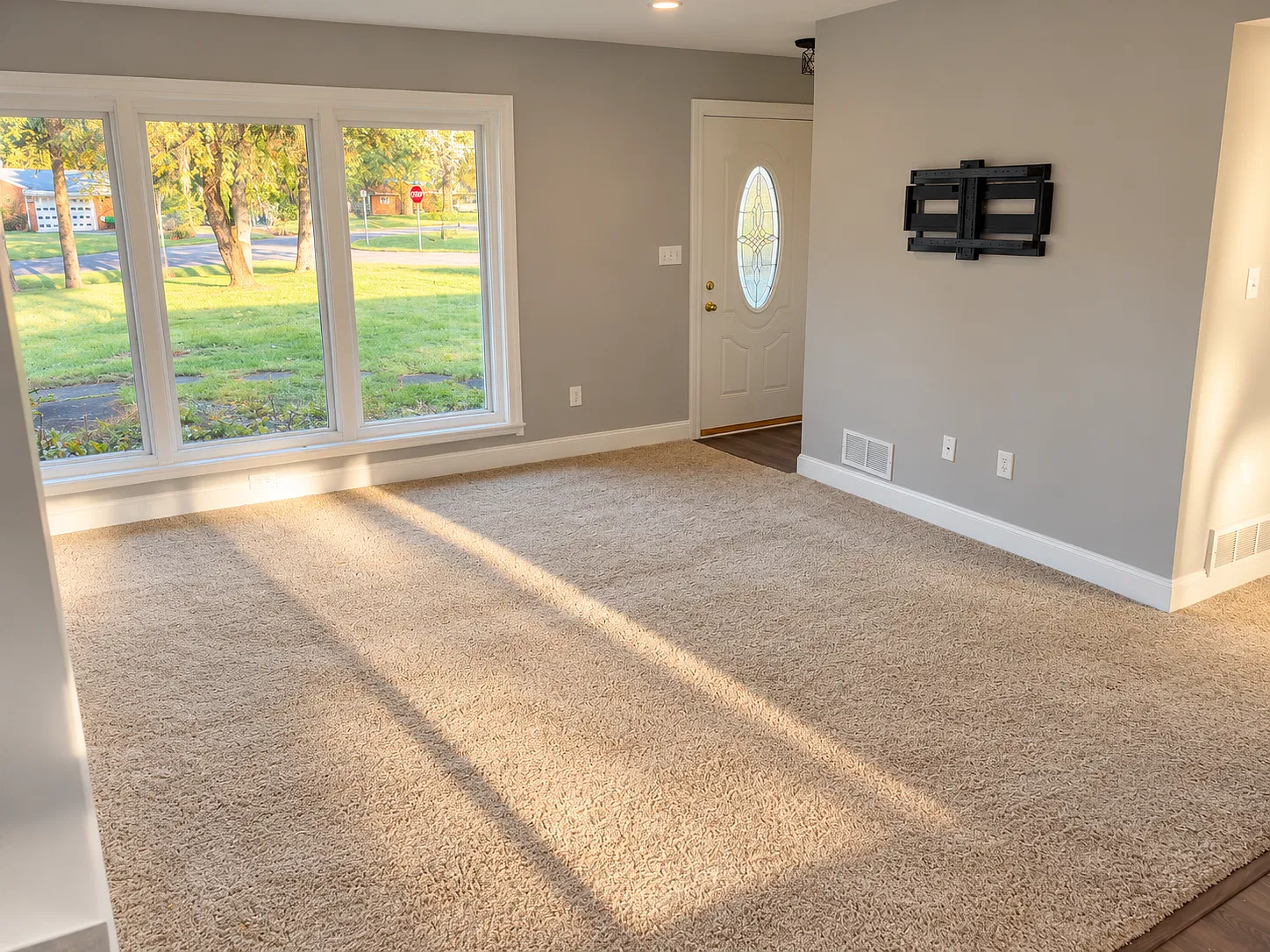 3 bed, 1584 sqft, $2,999 — Photo 3