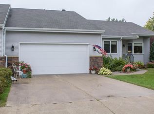 4566 Cherry St, Grand Forks, ND 58201