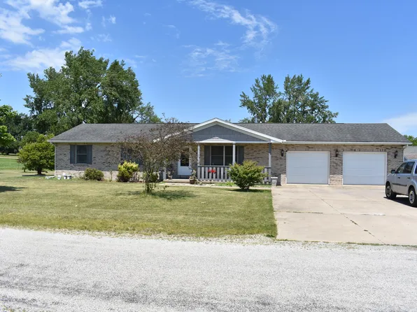 931 W Jenson St, Saybrook, IL 61770