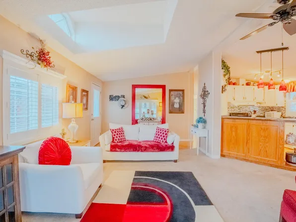 3122 S Parkwood Street, Visalia, CA 93277