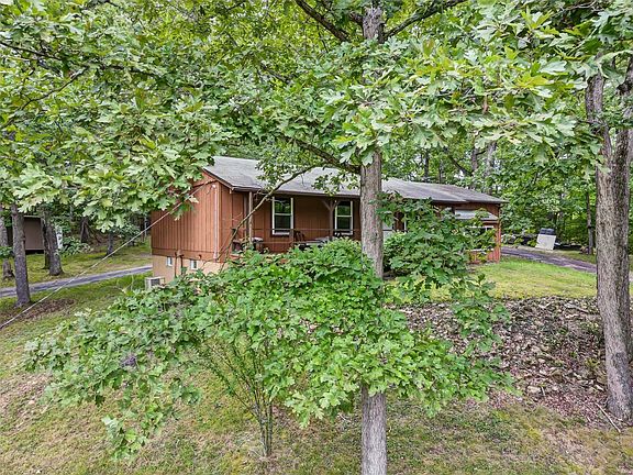 2nd image of 23428 Lake Valley Dr