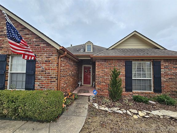2nd image of 26432 Belvedere Dr