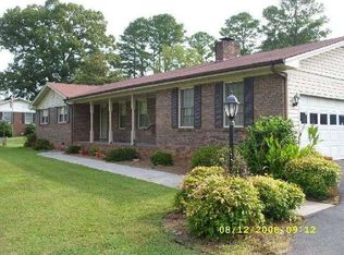 296 Woodland Ter, Calhoun, GA 30701