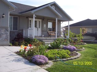 815 W Fox Borough Dr, Lehi, UT 84043