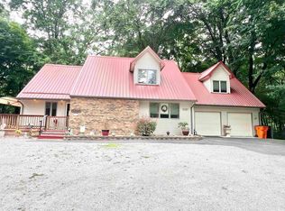 1720 S Ridgeview Rd, Logansport, IN 46947