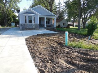 33831 Lake Rd, Avon Lake, OH 44012