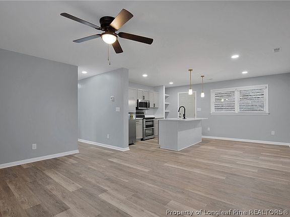 5th image of 2304 W Brinkley Dr
