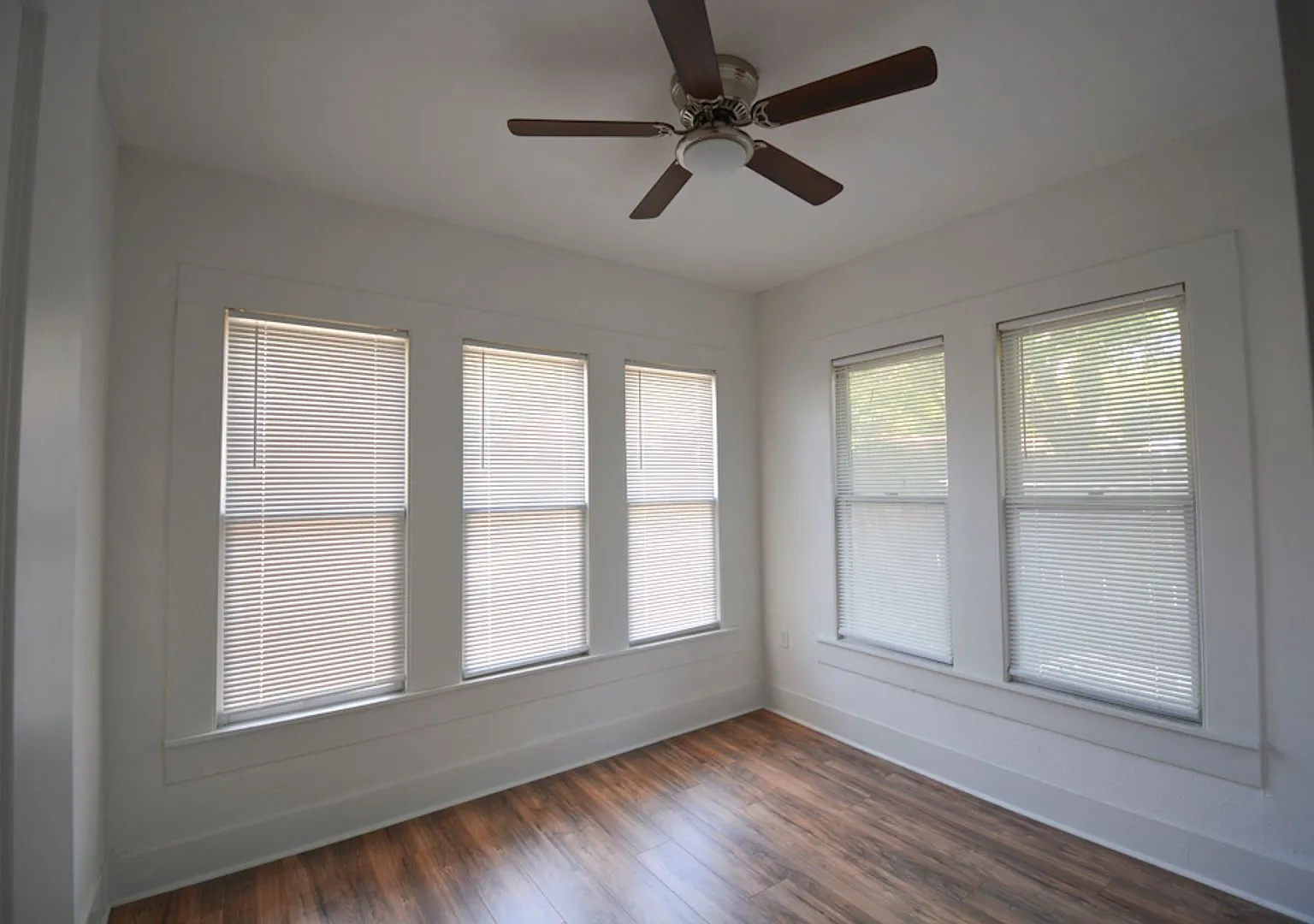 Charming Renovated Craftsman Bungalow in Beacon Hill — Photo 3