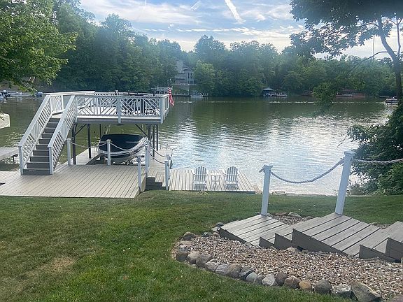 2nd image of 163 Candlewood Lake Dr