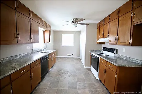2211 Charlestown Rd #Q — Photo 8