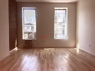 Rented by Best Apartments North Inc