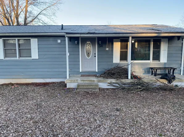 34 Boxwood Ln #1, Charles Town, WV 25414