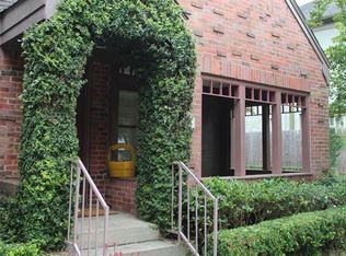1616 Banks St, Houston, TX 77006