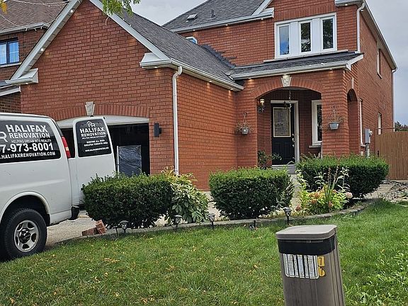 2nd image of 8 Treepark St