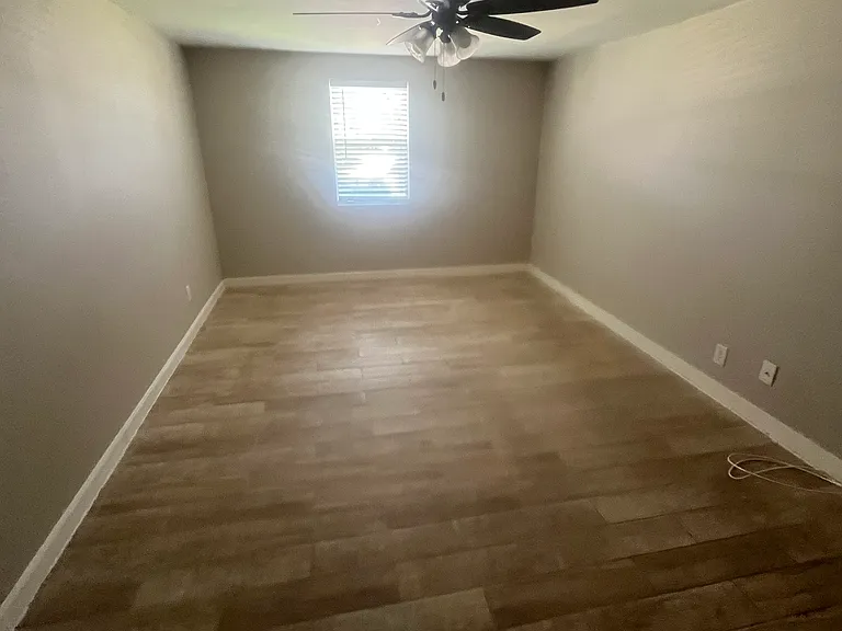 209 2nd St #1 — Photo 9