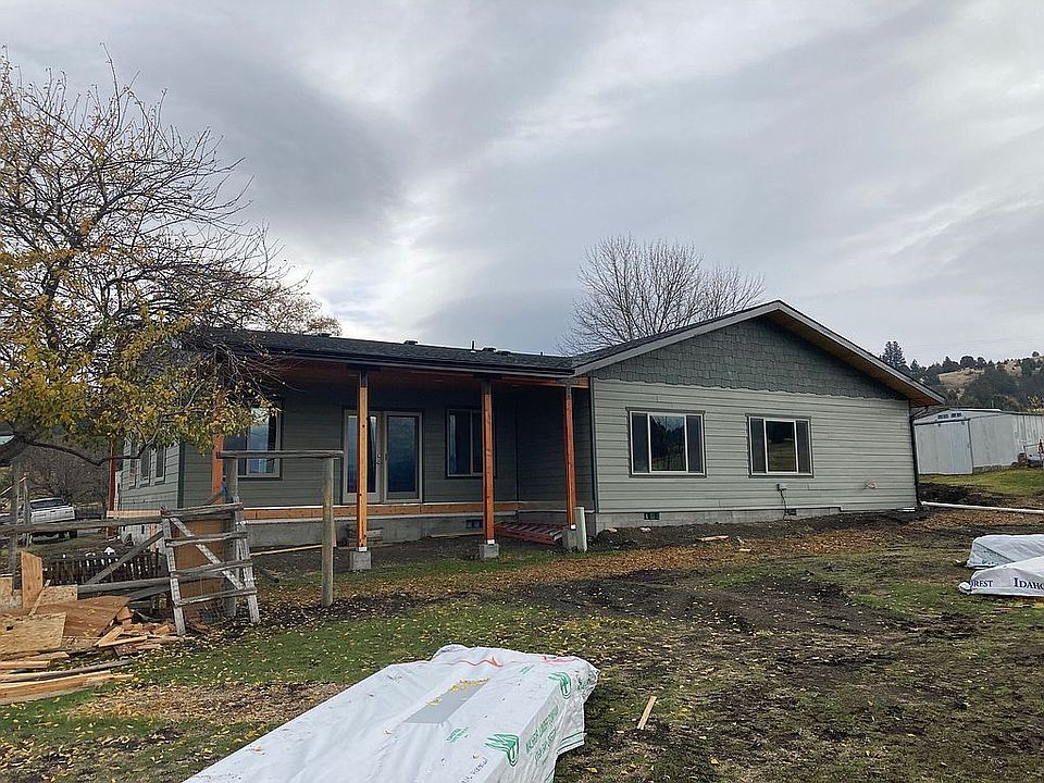 2nd image of 26468 Adam Rd