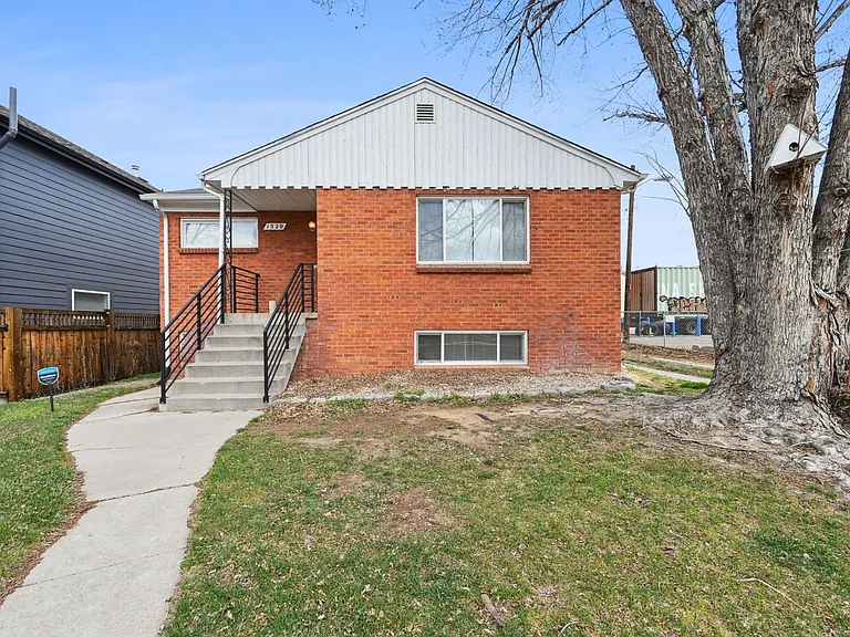 1520 Oneida St #B — Photo 24
