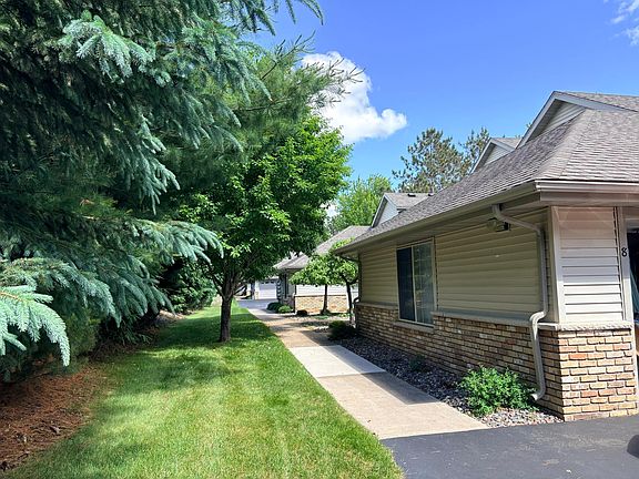 3rd image of 9887 Morgan Oaks Dr APT 8A