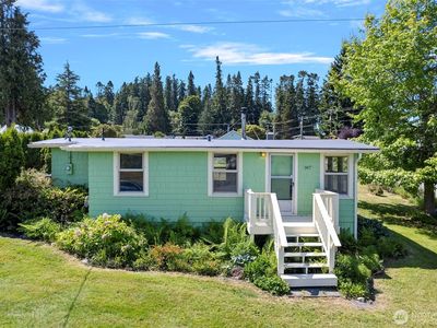 967 High Road, Camano Island, WA, 98282