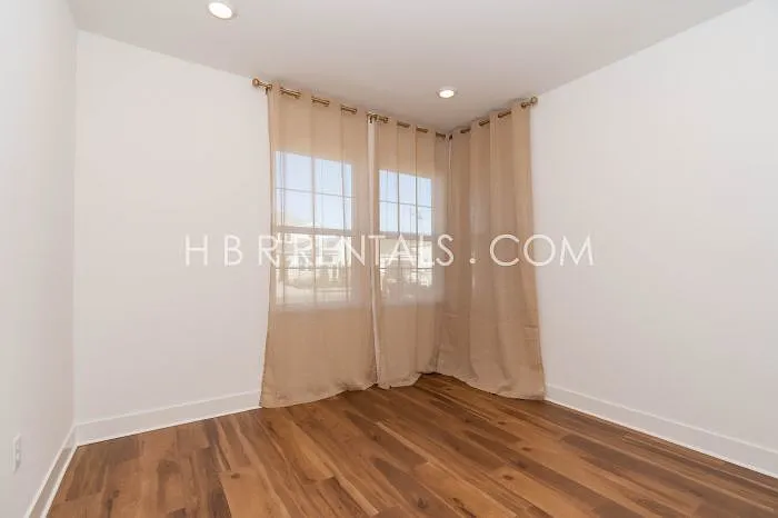 2752 Tribune St — Photo 26