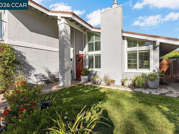 3rd image of 4495 Oakbrook Ct