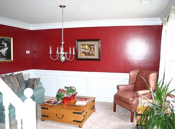 This is actually the Dinning Room is being used as the living area.