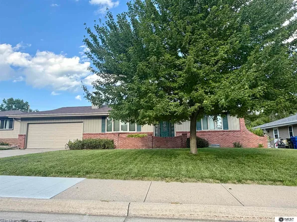 121 5th Ave, Ceresco, NE 68017