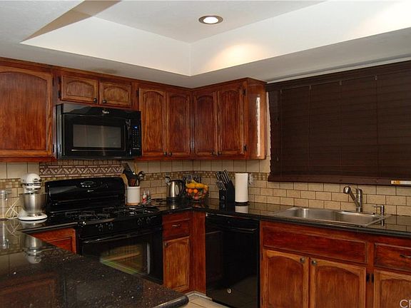 5th image of 4817 W 120th St