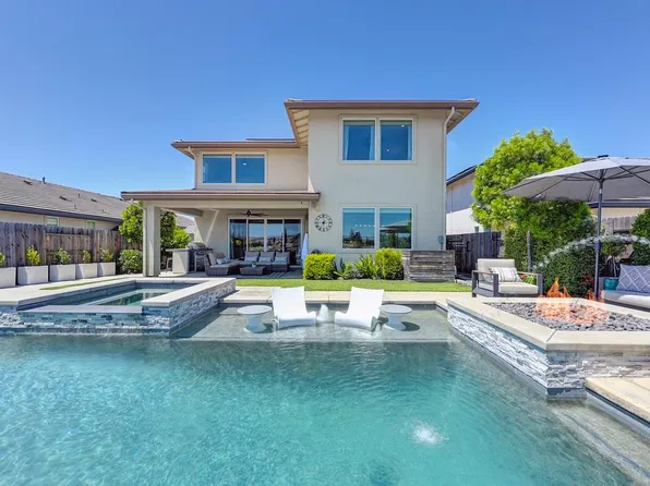 7069 Saratoga Estates Dr, El Dorado Hills, CA 95762