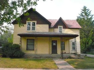 504 E Chestnut St, Pardeeville, WI 53954