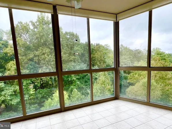 3200 N Leisure World Blvd APT 502, Silver Spring, MD 20906