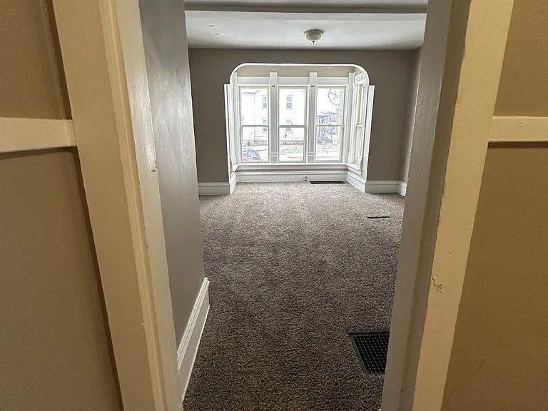 416 Dodge St — Photo 33