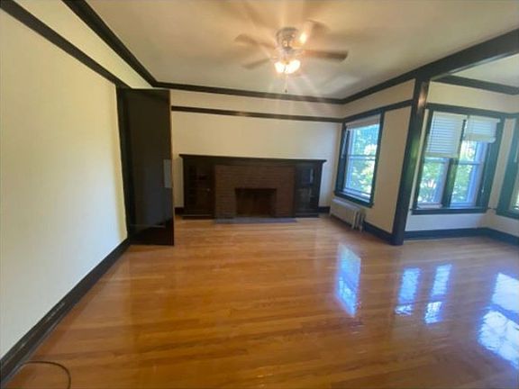 5th image of 1901-09 W Ainslie St #48