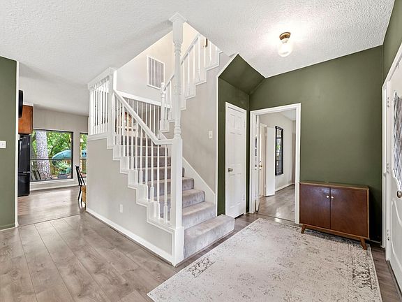 4th image of 16 Gilcrest Forest Ct