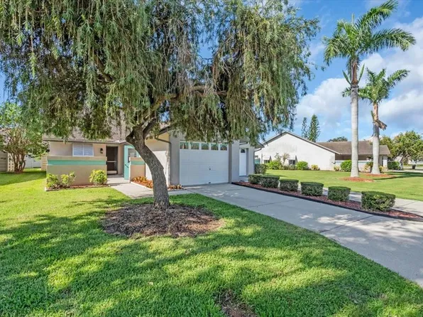 327 40th Ct W, Palmetto, FL 34221